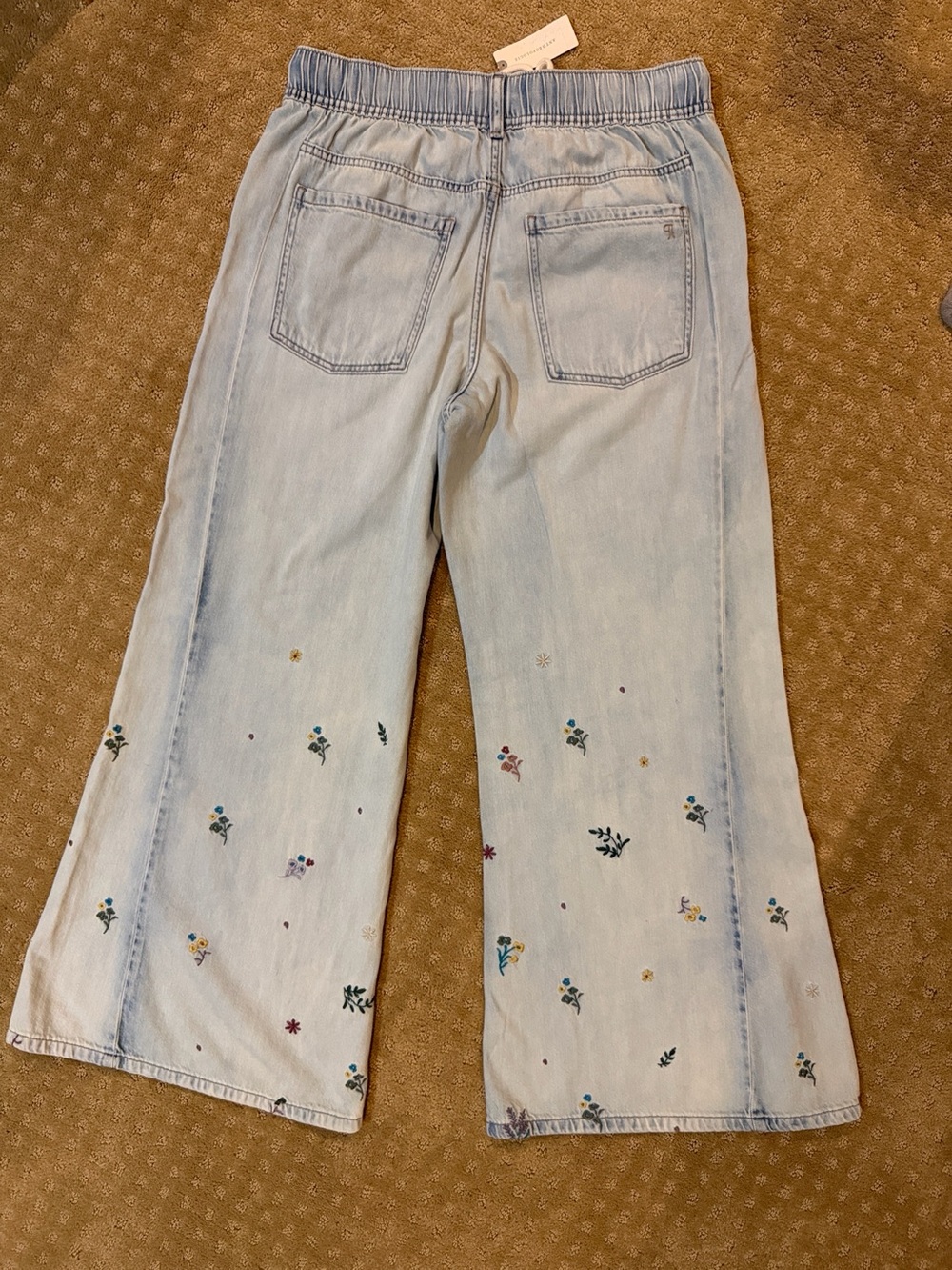 Anthropologie Adi Mid-Rise Flare Ditsy Jeans by Pilcro - Medium - Picture 9 of 12